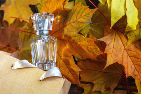 Podzimní parfémy – žebříček vůní pro ni i pro něj